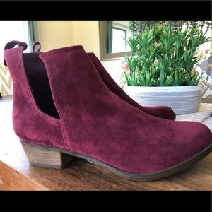 BOHME booties - size 9, never worn. TTS